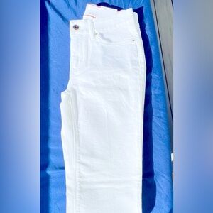 NWT White House Black Market White Denim Jeans 0 Short (0S)